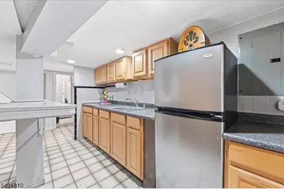 4701 Aschoff Pl, North Bergen, NJ 07047 - Photo 24