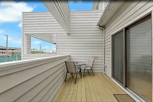 815 Topsail Ln, Secaucus, NJ 07094 - Photo 18