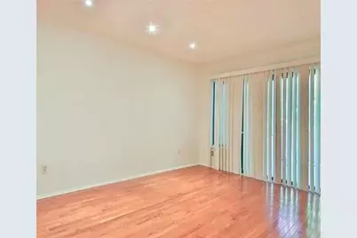 700 Mainsail Lane #700, Secaucus, NJ 07094 - Photo 8