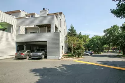 700 Mainsail Lane #700, Secaucus, NJ 07094 - Photo 10