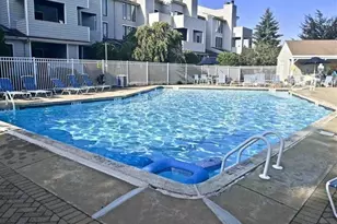 700 Mainsail Ln, Secaucus, NJ 07094 - Photo 22