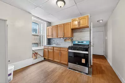 584 Avenue C #4, Bayonne, NJ 07002 - Photo 2