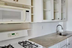 225 St Pauls Ave, Jersey City, NJ 07306 - Photo 8