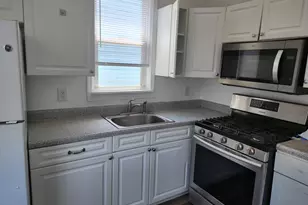 14 E Bidwell Ave, Jersey City, NJ 07305 - Photo 1