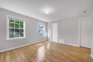 3 Montrose Ave, Jersey City, NJ 07307 - Photo 12