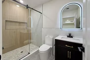 182 Columbia Ave, Jersey City, NJ 07307 - Photo 40