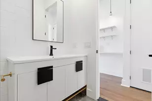 250 Van Horne St, Jersey City, NJ 07304 - Photo 24
