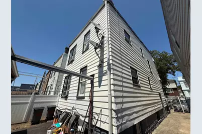 363 Ege Ave, Jersey City, NJ 07304 - Photo 10