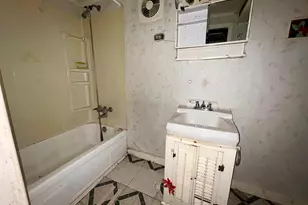 262 Clerk St, Jersey City, NJ 07304 - Photo 8