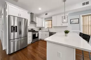 126 South St, Jersey City, NJ 07307 - Photo 2