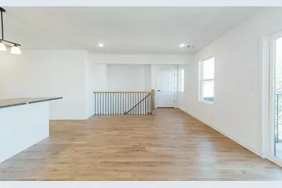 746 Seaport Dr #B, Elizabeth, NJ 07201 - Photo 8