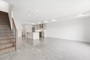 290 Griffith St, Jersey City, NJ 07307 - Photo 8