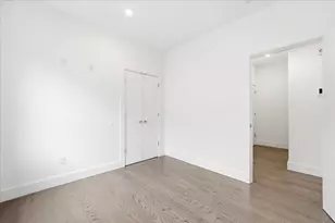 290 Griffith St, Jersey City, NJ 07307 - Photo 14