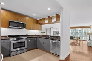 1 Shore Ln, Jersey City, NJ 07310 - Photo 6