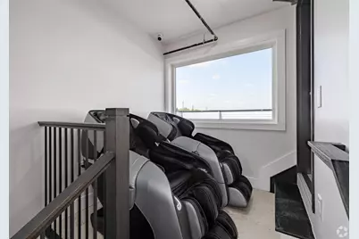 40 Lembeck Ave #103, Jersey City, NJ 07305 - Photo 4