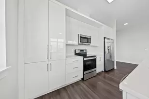 121 34th St, Union City, NJ 07087 - Photo 2