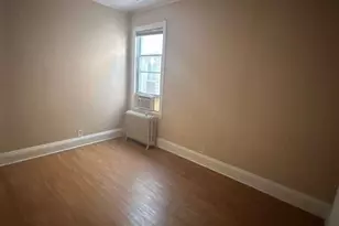 270 Woodlawn Ave, Jersey City, NJ 07305 - Photo 14