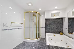1633 Harmon Cove Tower, Secaucus, NJ 07094 - Photo 22