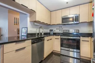 102 Christopher Columbus Dr, Jersey City, NJ 07302 - Photo 6