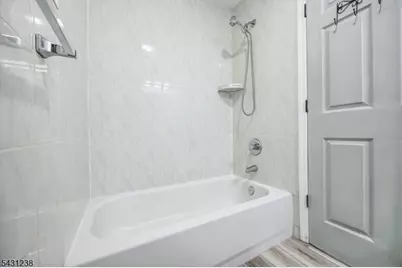 708 Ocean Ave, Jersey City, NJ 07305 - Photo 8