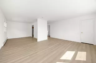 26 Pierce Ave, Jersey City, NJ 07307 - Photo 16