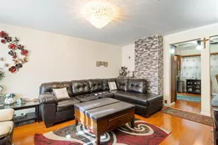 137 Prospect Ave, Bayonne, NJ 07002 - Photo 2