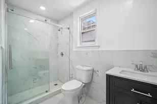 209 71st St, Guttenberg, NJ 07093 - Photo 28