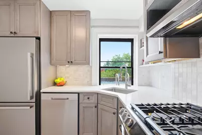 595 Jersey Ave #4, Jersey City, NJ 07302 - Photo 8