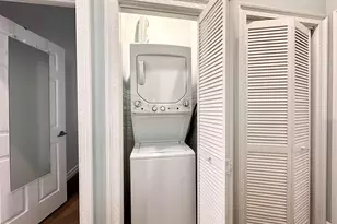 37 Spruce St, Jersey City, NJ 07306 - Photo 16