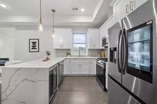 98 Van Horne St, Jersey City, NJ 07304 - Photo 8