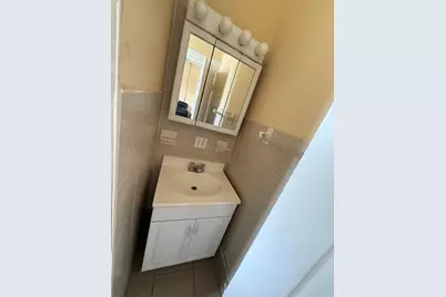 80 McAdoo Ave #1, Jersey City, NJ 07305 - Photo 8