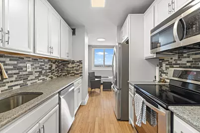 100 Manhattan Ave #1703, Union City, NJ 07087 - Photo 2