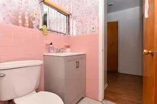 207 Manhattan Ave, Jersey City, NJ 07307 - Photo 18