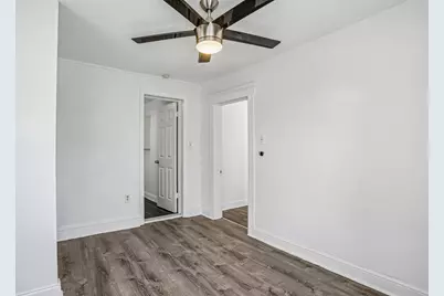 26 Olean Ave, Jersey City, NJ 07304 - Photo 16
