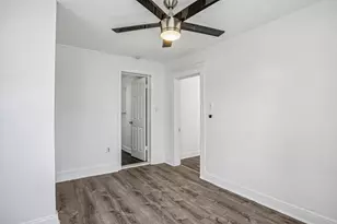 26 Olean Ave, Jersey City, NJ 07304 - Photo 16