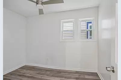 26 Olean Ave, Jersey City, NJ 07304 - Photo 32