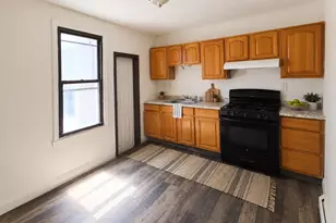 17 Clarke Ave, Jersey City, NJ 07304 - Photo 6