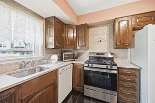 136 Poplar St, Jersey City, NJ 07307 - Photo 18