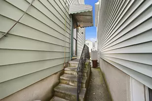 136 Poplar St, Jersey City, NJ 07307 - Photo 42