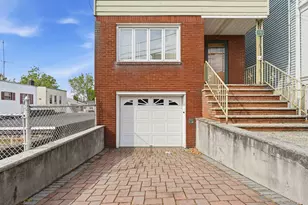 136 Poplar St, Jersey City, NJ 07307 - Photo 4