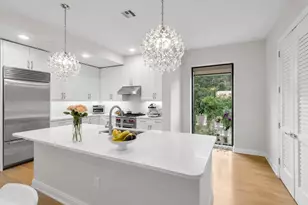3 Somerset Ln, Edgewater, NJ 07020 - Photo 1