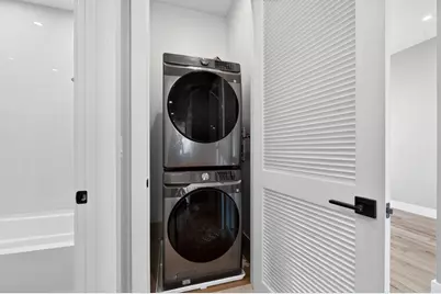 126 De Kalb Ave #3, Jersey City, NJ 07306 - Photo 22