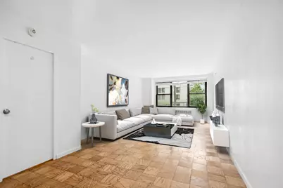 10 Huron Ave #1E, Jersey City, NJ 07306 - Photo 1