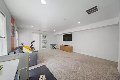 180 Blue Heron Dr #180, Secaucus, NJ 07094 - Photo 34