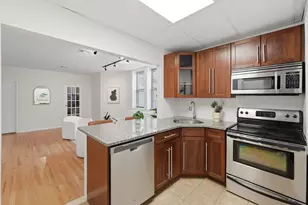 258 Barrow St, Jersey City, NJ 07302 - Photo 4