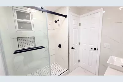 291 Avenue B #1, Bayonne, NJ 07002 - Photo 4