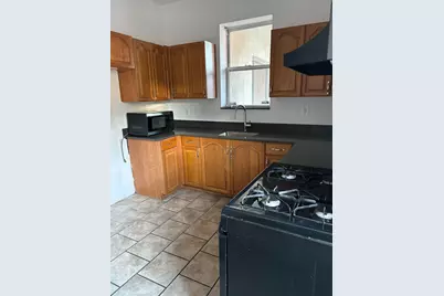 178 Orient St #2, Bayonne, NJ 07002 - Photo 2