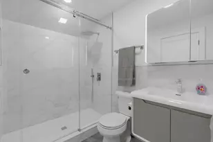 19 Hamilton Ave, Weehawken, NJ 07086 - Photo 14