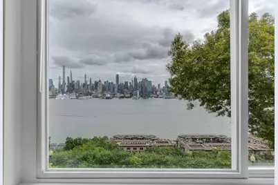 19 Hamilton Ave, Weehawken, NJ 07086 - Photo 10