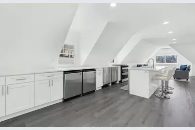 19 Hamilton Ave, Weehawken, NJ 07086 - Photo 4